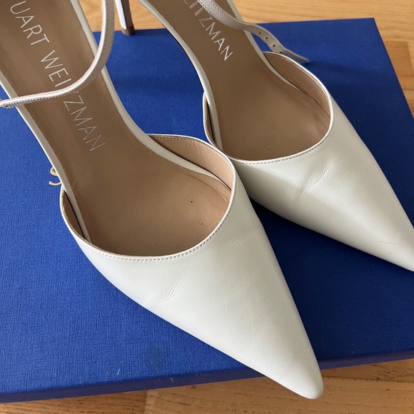 Stuart Weitzman 85mm Strap Pump - Picture 3 of 6